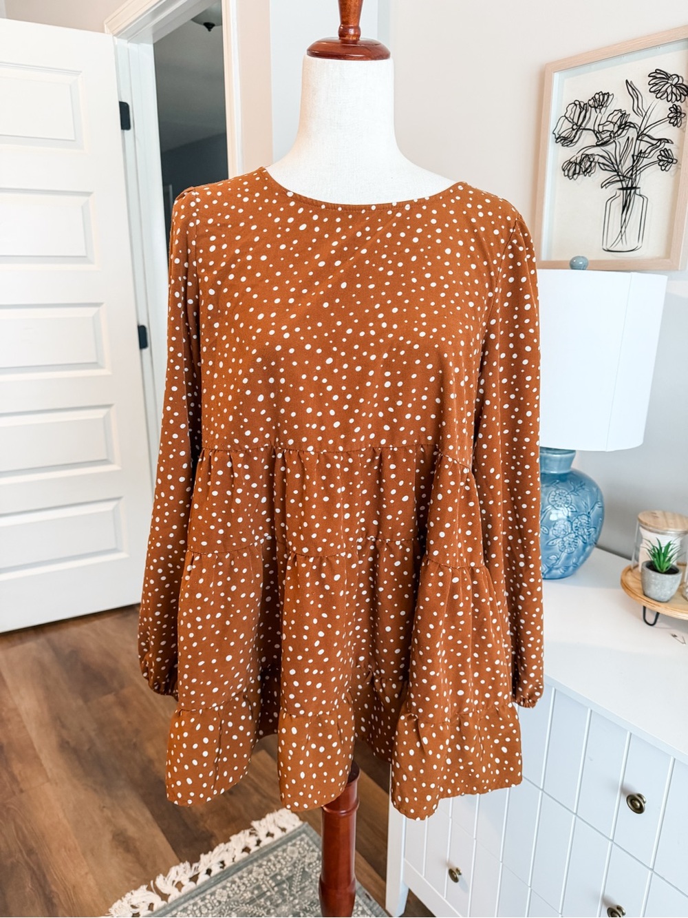 Womens Tiered Long-Sleeve Polka Dot Top - Rust